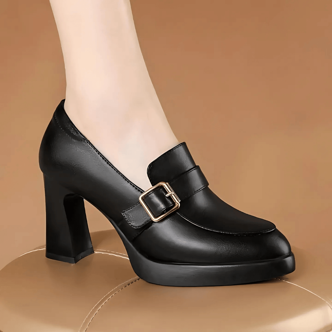 Luna Pumps